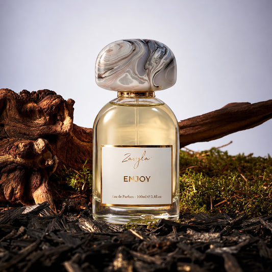 Zavyla Enjoy perfume, powdery rose and lavender fragrance – alternate view