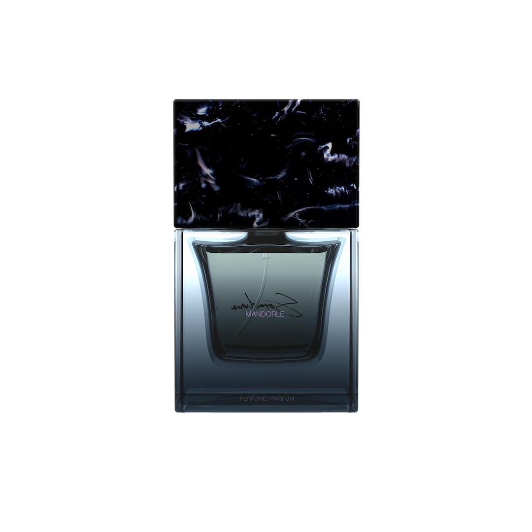 Sora Dora Mandorle niche perfume product shot
