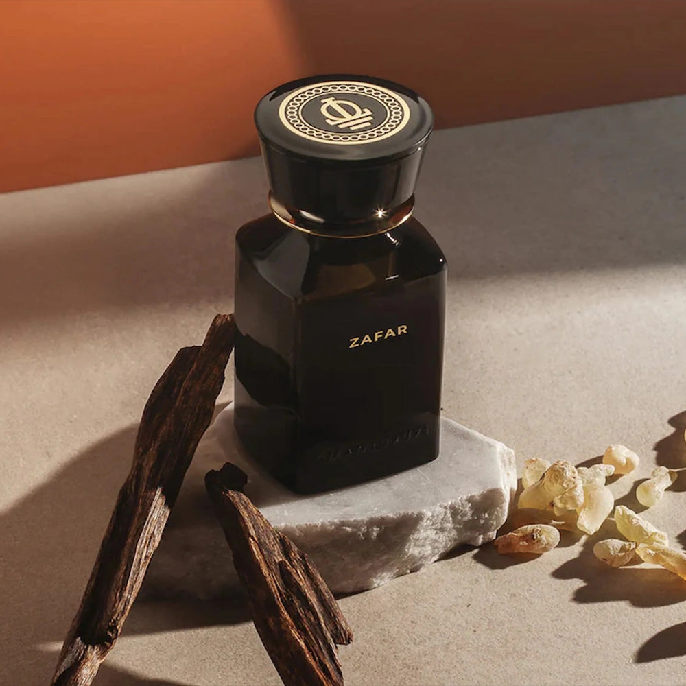 Omanluxury Zafar perfume 100ml bottle – amber woody oud with frankincense, cinnamon and vanilla